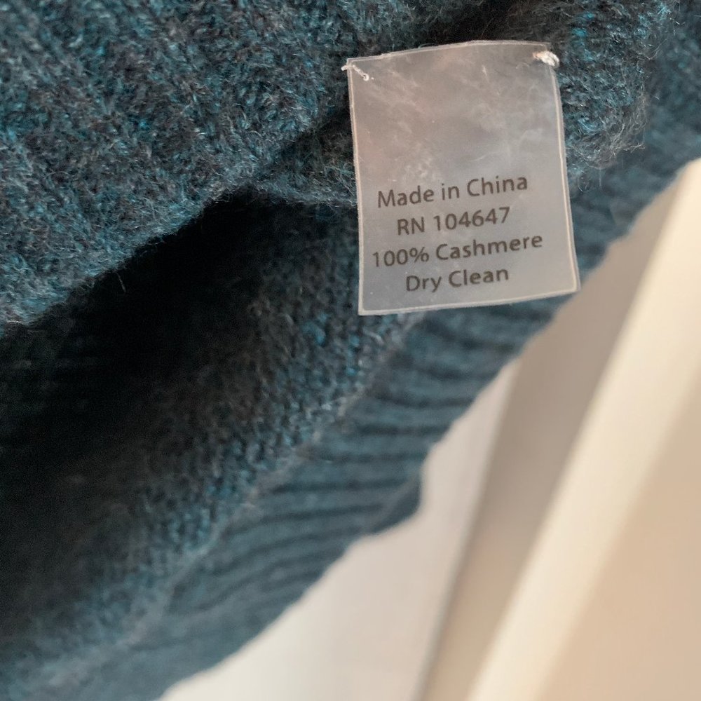 Kinross Cashmere Pullover Sweater - Picture 6 of 6